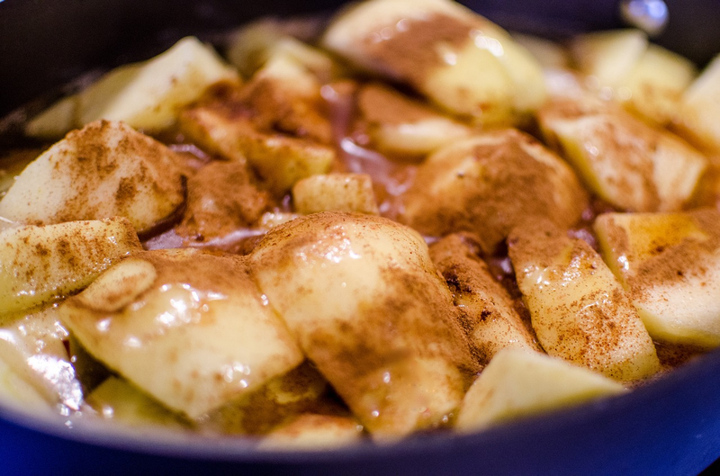 Apfel und Zimt ohne Zucker sind sehr gesundes Superfood. Foto: Pixabay Lisa Johnson