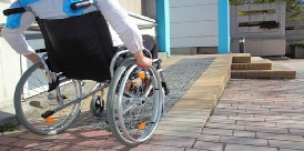 Pflegezusatzversicherung Rollstuhlfahrer