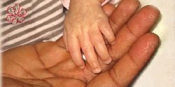 Kinderhand in Grosse
