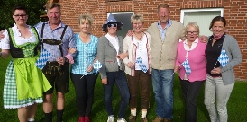 Golfer im Wiesntracht am 3.10.2017 1013-oktoberfest