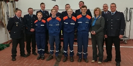 v.l.n.r. Werner Mietzon, Mark Seemann, Sebastian Roth, Philip Klaassens, Andre Faube, Jannis Dölling, Gerhard Scholz. Vordere Reihe v.l.n.r. Philipp Wenke, Florian Weidlich, Lukas Weidlich, Enno Bertke (Foto: Nirwing) 0122-jffw