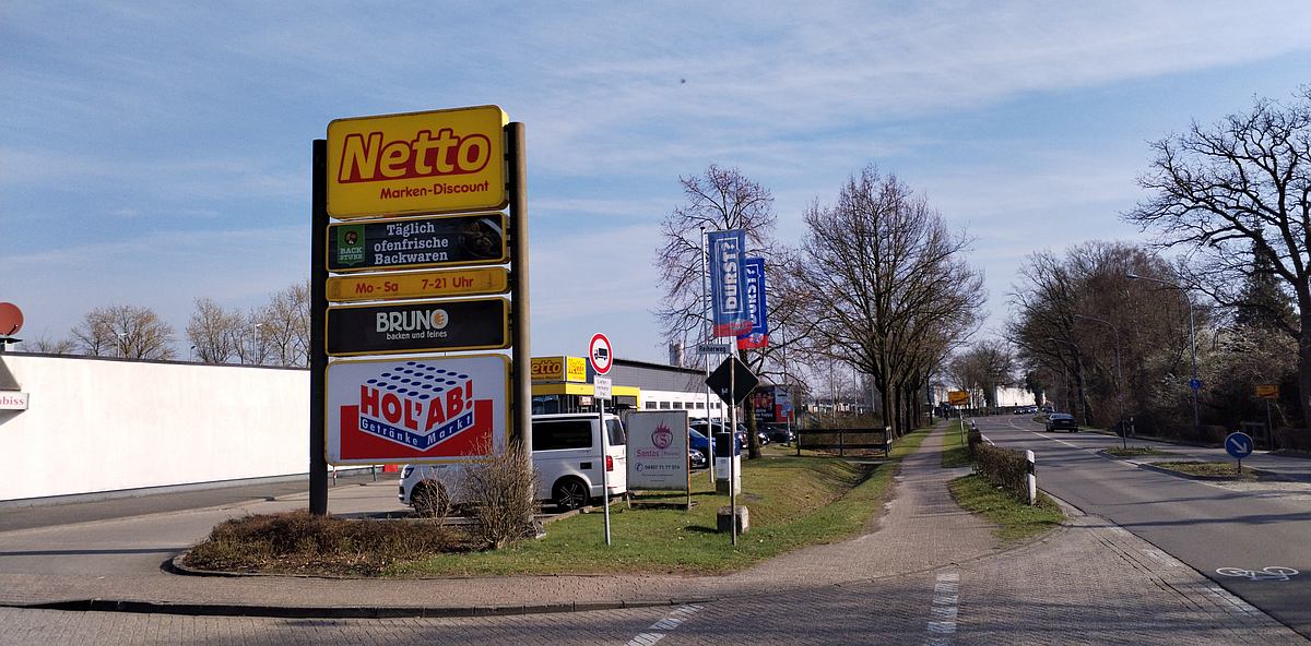 Einbruch in Bäckerei am Reiherweg Wardenburg. Supermarkt Bäckerei und Getränkemarkt am Reiherweg in 26203 Wardenburg. Foto Uta Grundmann-Abonyi Agentur GrAbo www.landkreis-kurier.de supermarkt_reiherweg_wardenburg_foto_grabo