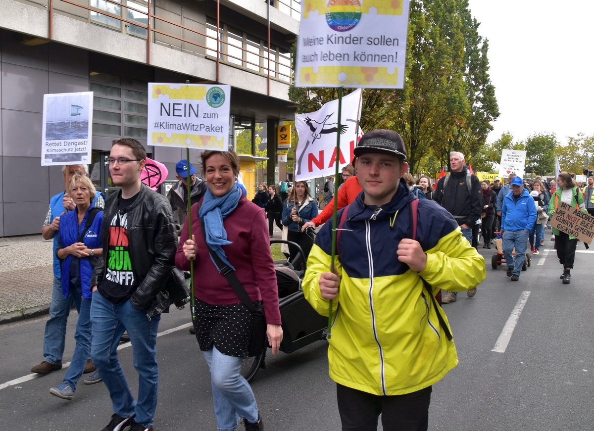 550 Motorradfahrer Bei Protestaktion In Oldenburg Tonline